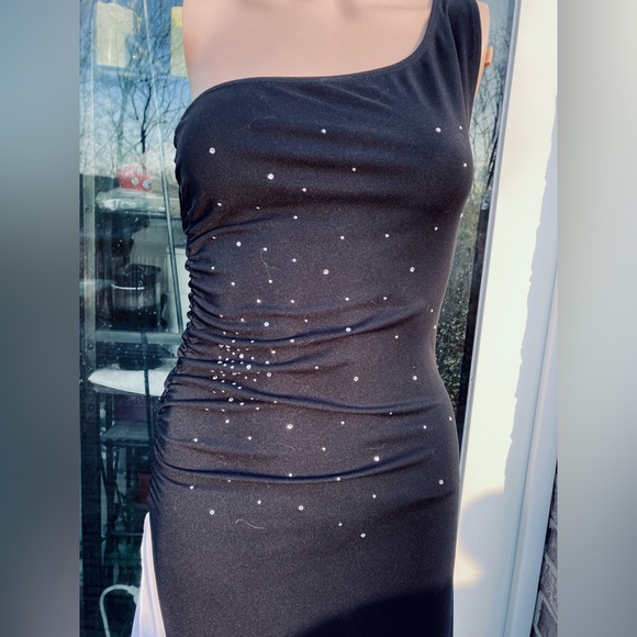 Y2K Black & White Ruffle Rhinestone Goth Prom Dress - Picture 4 of 10